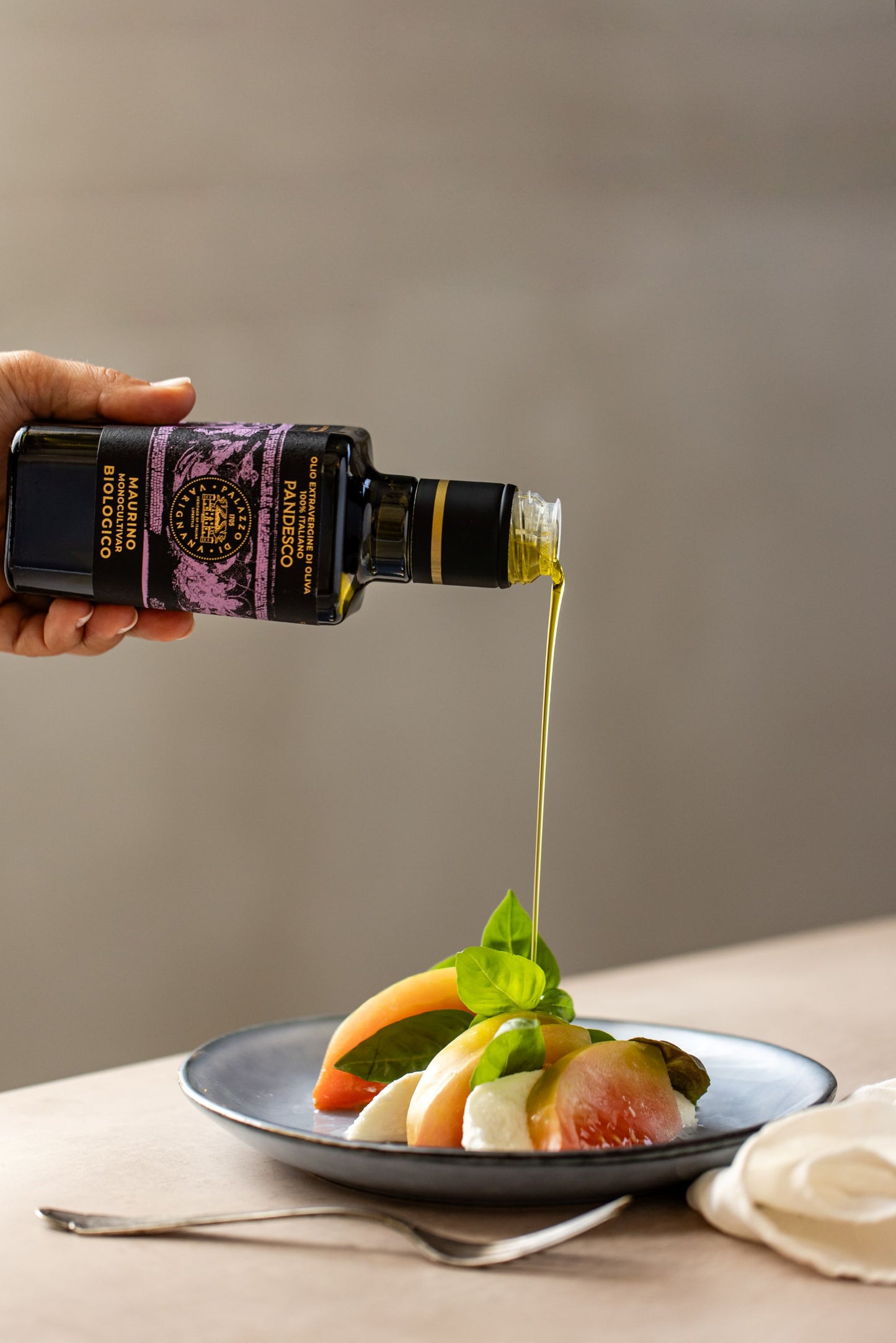 Limited Edition Holiday Gift Bundle - Maurino Extra Virgin Olive Oil Organic Monovultivar 16.9 floz with Matching Packaging