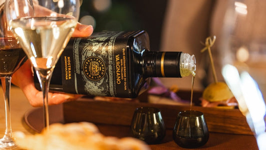 Unique Olive Oil Experiences in Italy: The Perfect Holiday Gift for Food Lovers