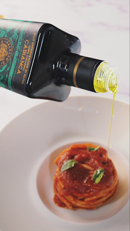 Limited Edition Holiday Gift Bundle - Cabianca Extra Virgin Olive Oil Organic Multivarietal 16.9 floz with Matching Packaging